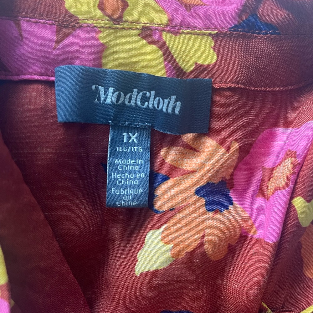 ModCloth Floral Button-Up Romper - Picture 4 of 5